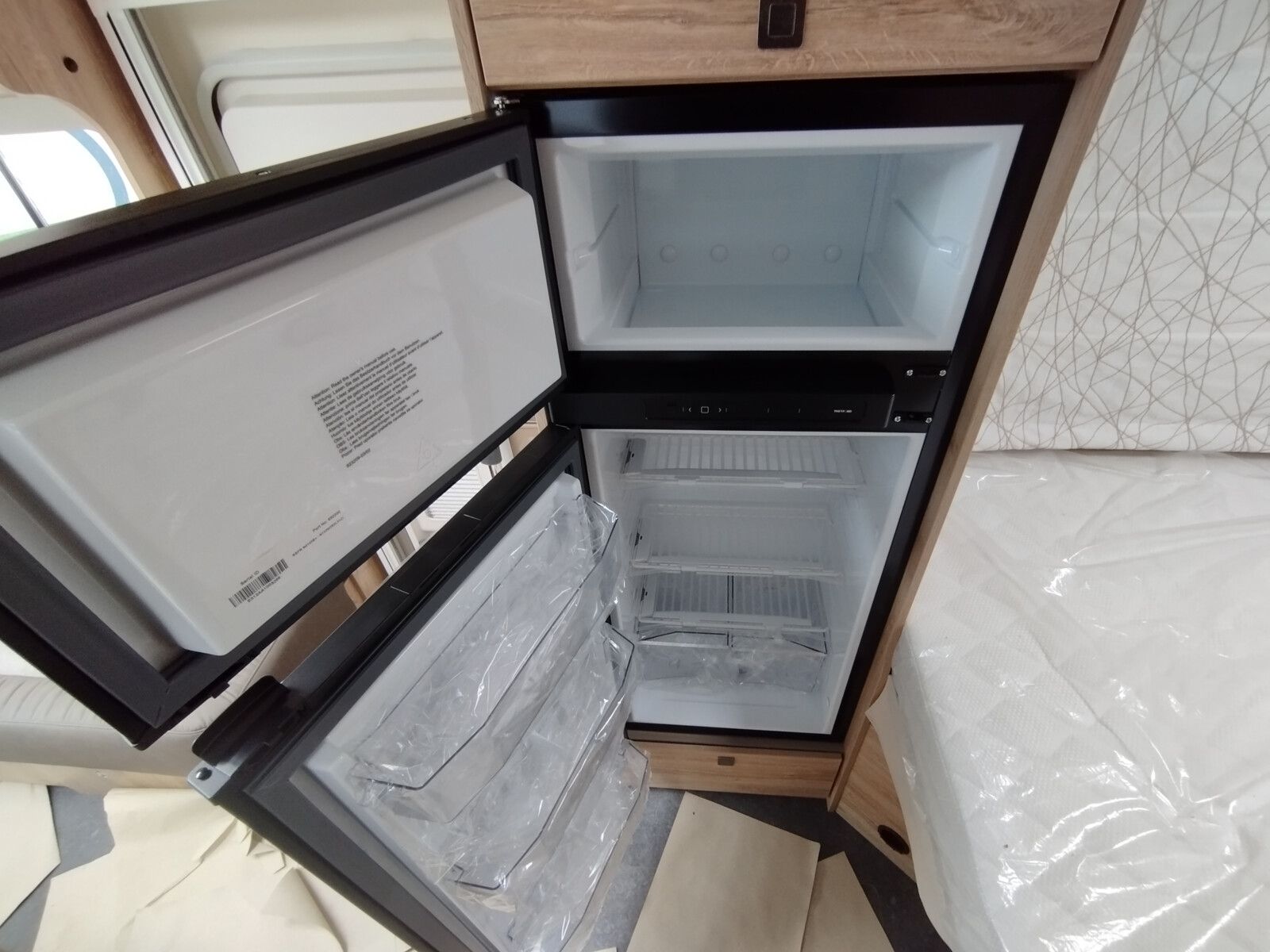 Fahrzeugabbildung Eura Mobil Profila T PT 675 SB Mondial Paket
