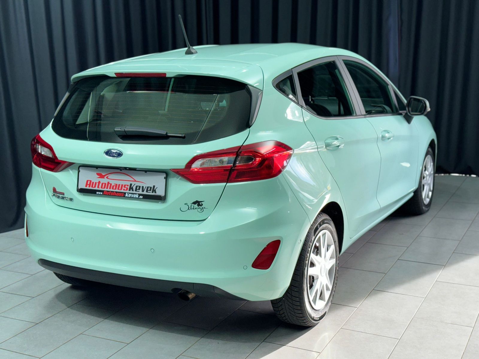 Fahrzeugabbildung Ford Fiesta Cool & Connect*AUTOMATIK*NAVI*PDC*