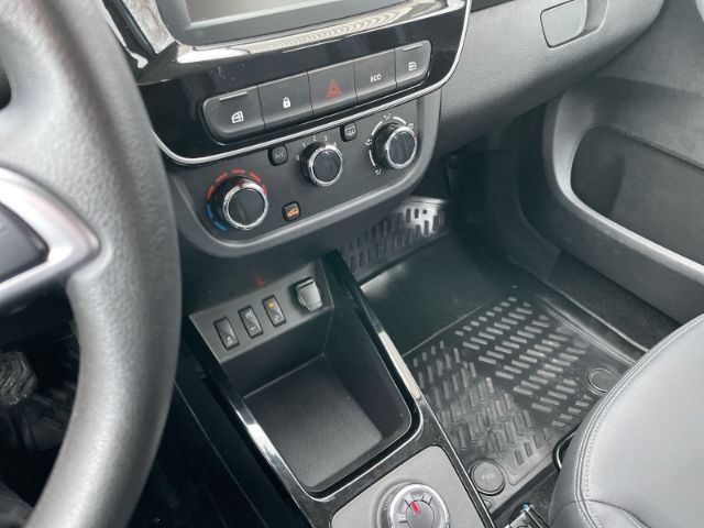 Fahrzeugabbildung Dacia Spring Electric 45 Essential Navi, Tempomat, Led