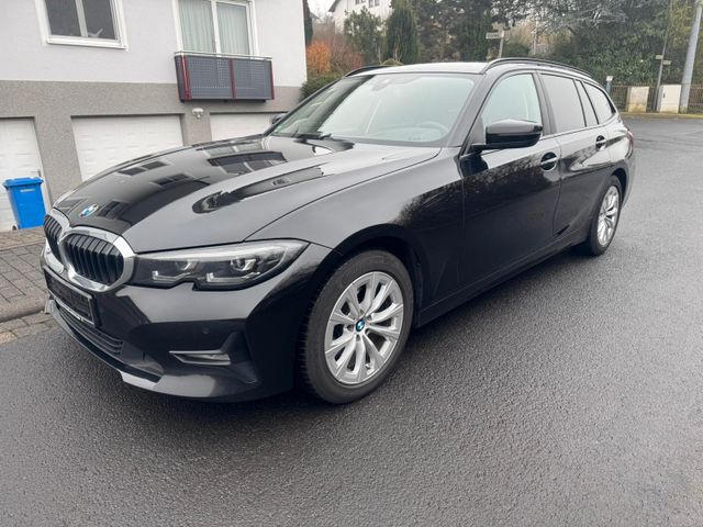 BMW 320 d Touring Advantage DAB+ LED Head-Up Hybrid