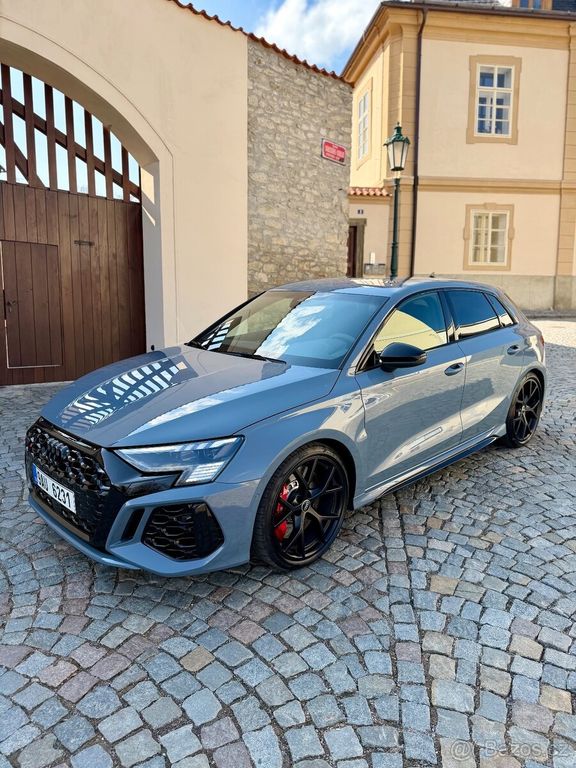 Image of Audi RS3
