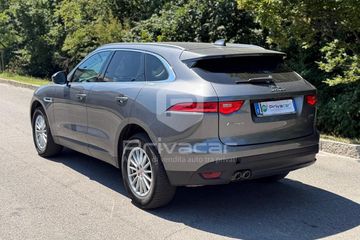 Jaguar F-Pace - 7