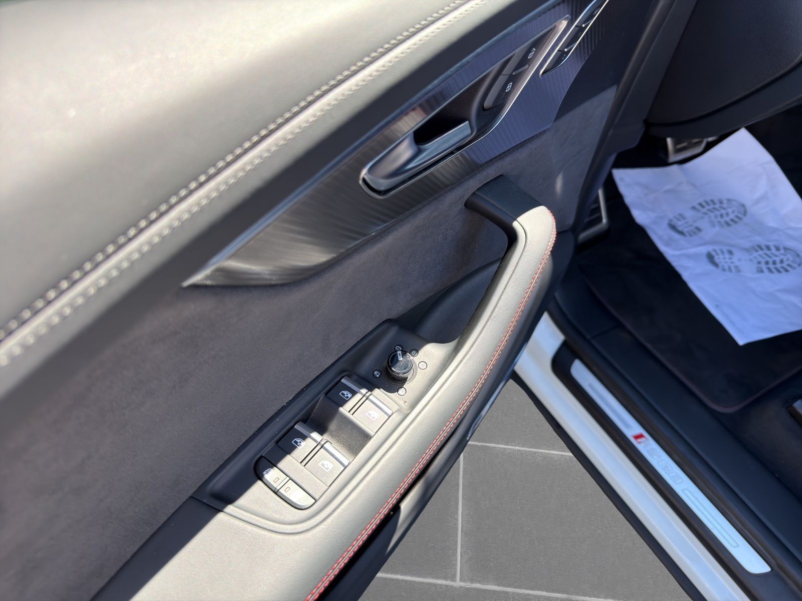 Audi RSQ8 - Bild 14
