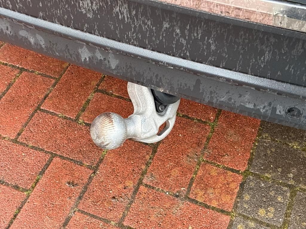 Fahrzeugabbildung Volkswagen Tiguan Life TDI DSG AHK NAVI KAMERA LED ACC GJ