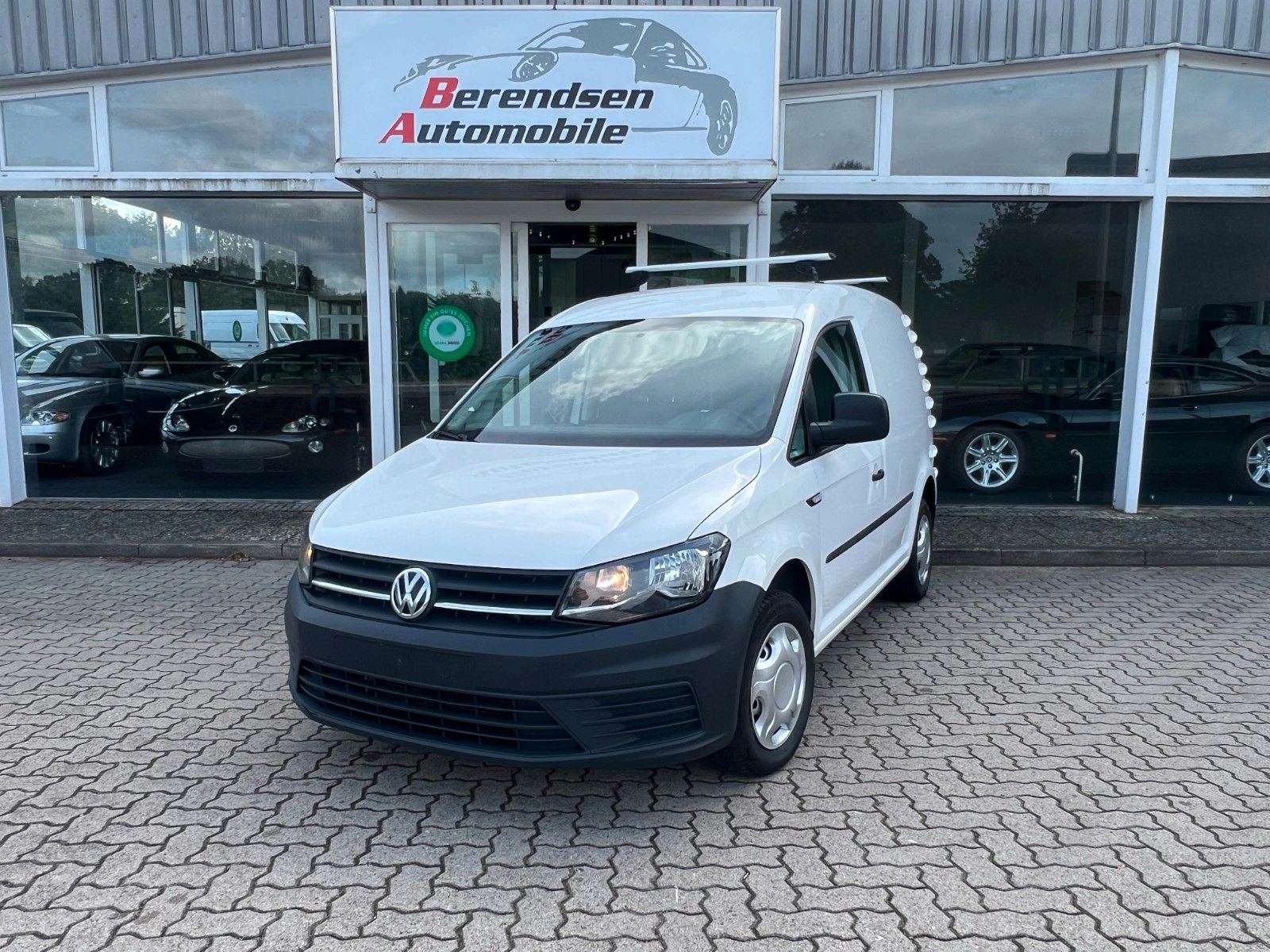 VW CADDY 2.0TDI/AHK/TEMPOMAT/KLIMA/TÜV+SERVICE NEU