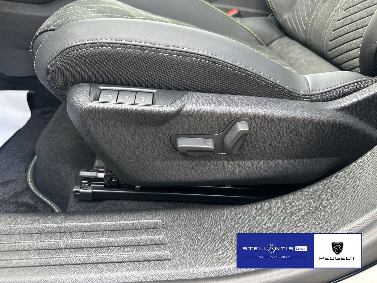 Peugeot 2008 - Bild 13
