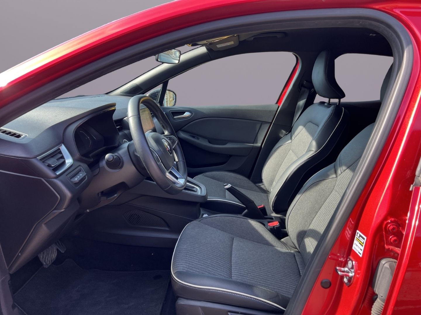 Fahrzeugabbildung Renault Clio V Intens 1.0 TCe 90 EU6d Navi Digitales Coc
