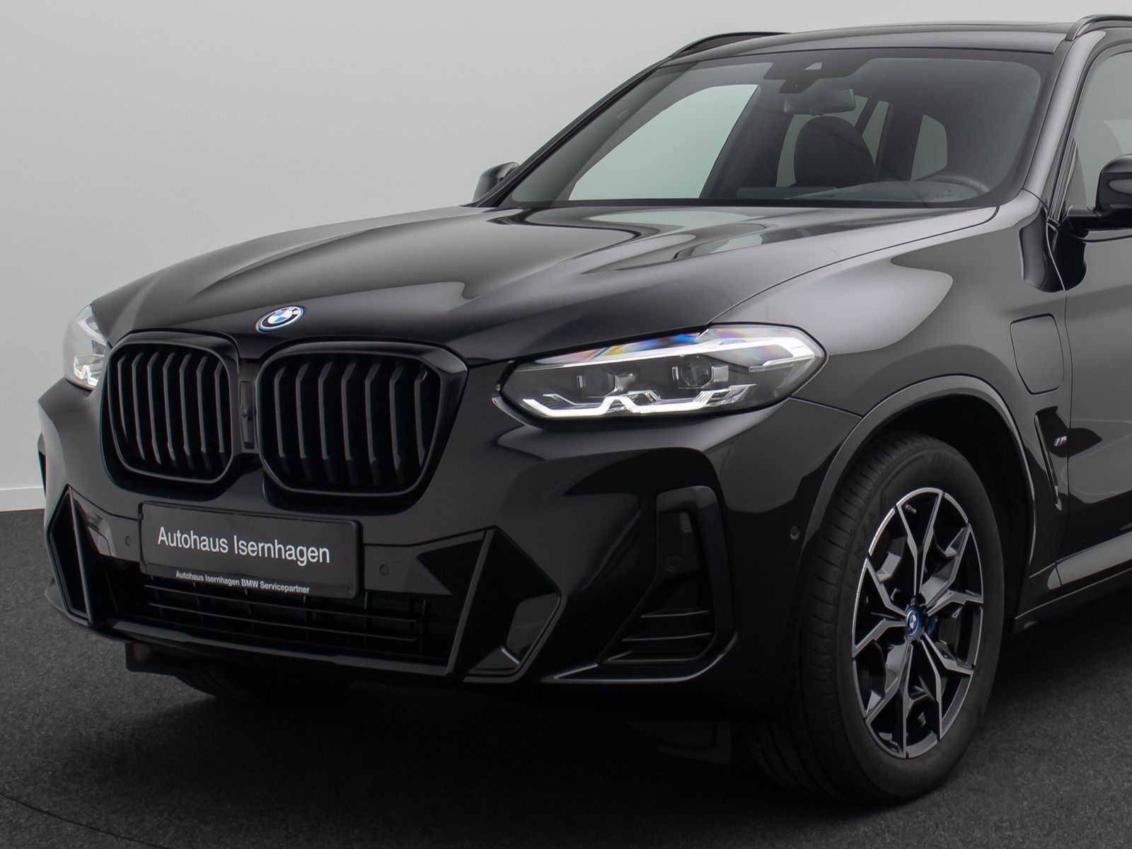 Fahrzeugabbildung BMW X3 xD30e M Sport 360&deg;HUD DAB H/K Panorama 19Zoll