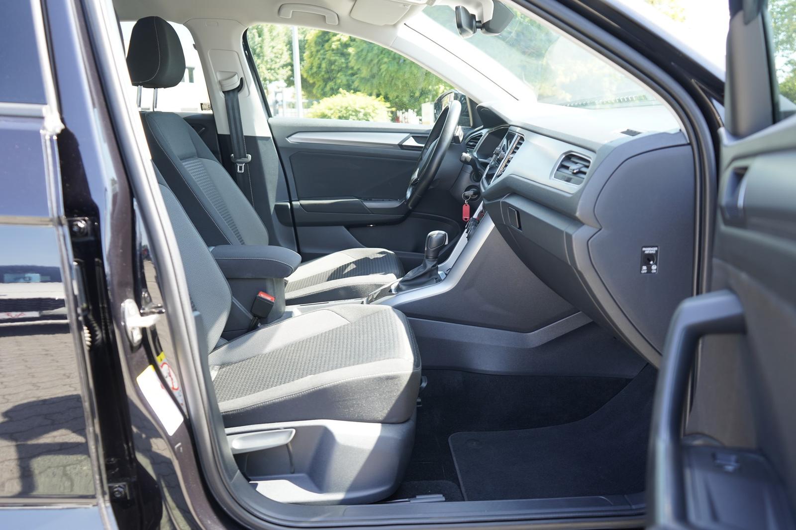Volkswagen T-Roc 1.5 Active DSG LED Navi Klimaaut. PDC, миниатюра 29