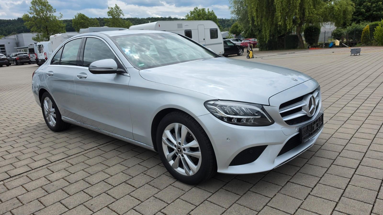 Mercedes-Benz C 180 C Limousine Avantgarde*LED*NAVI*PDC*RFK*