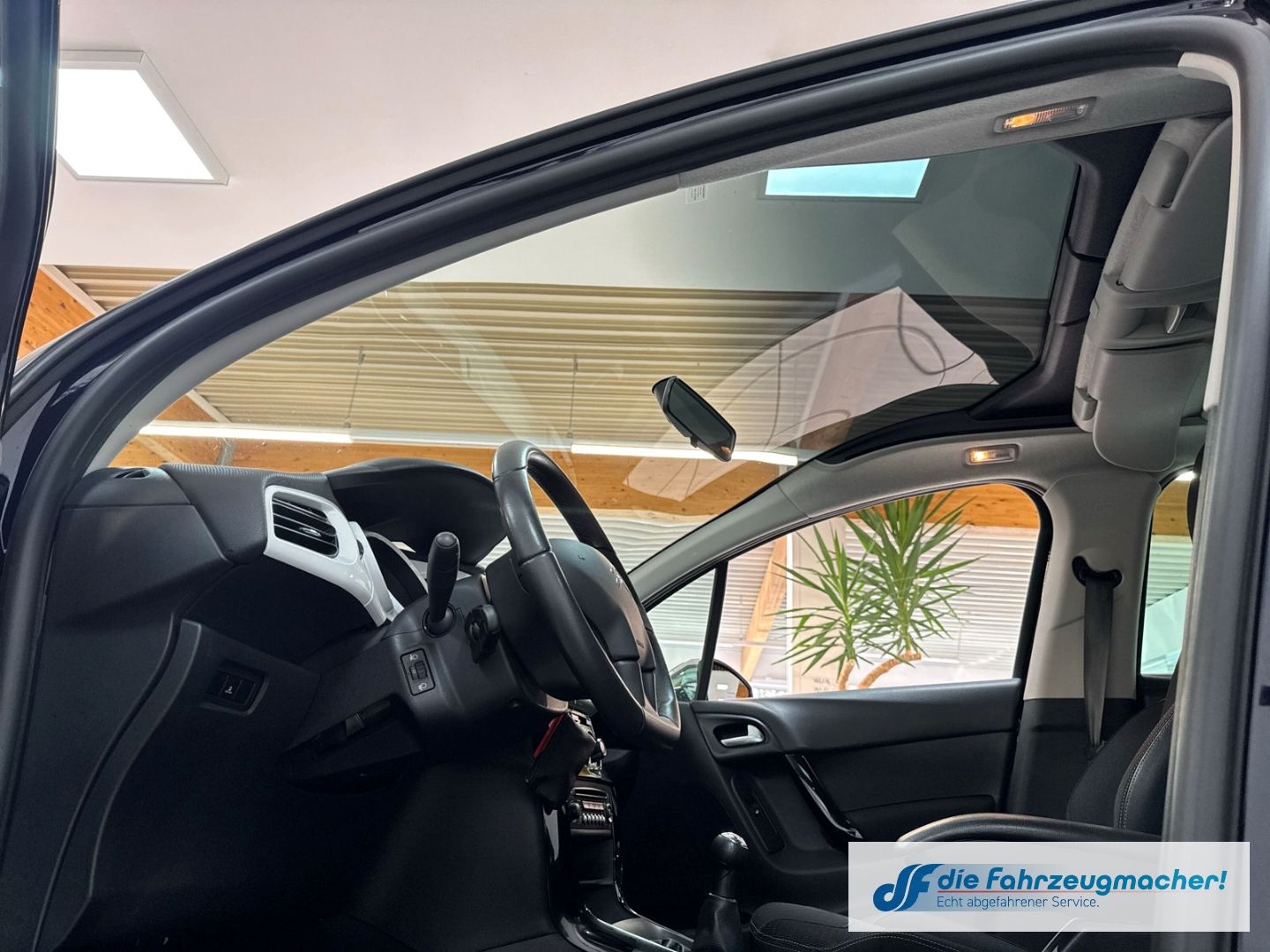 Fahrzeugabbildung Citroën C3 Selection Notbremsass. Temp Tel.-Vorb. PDC Ko
