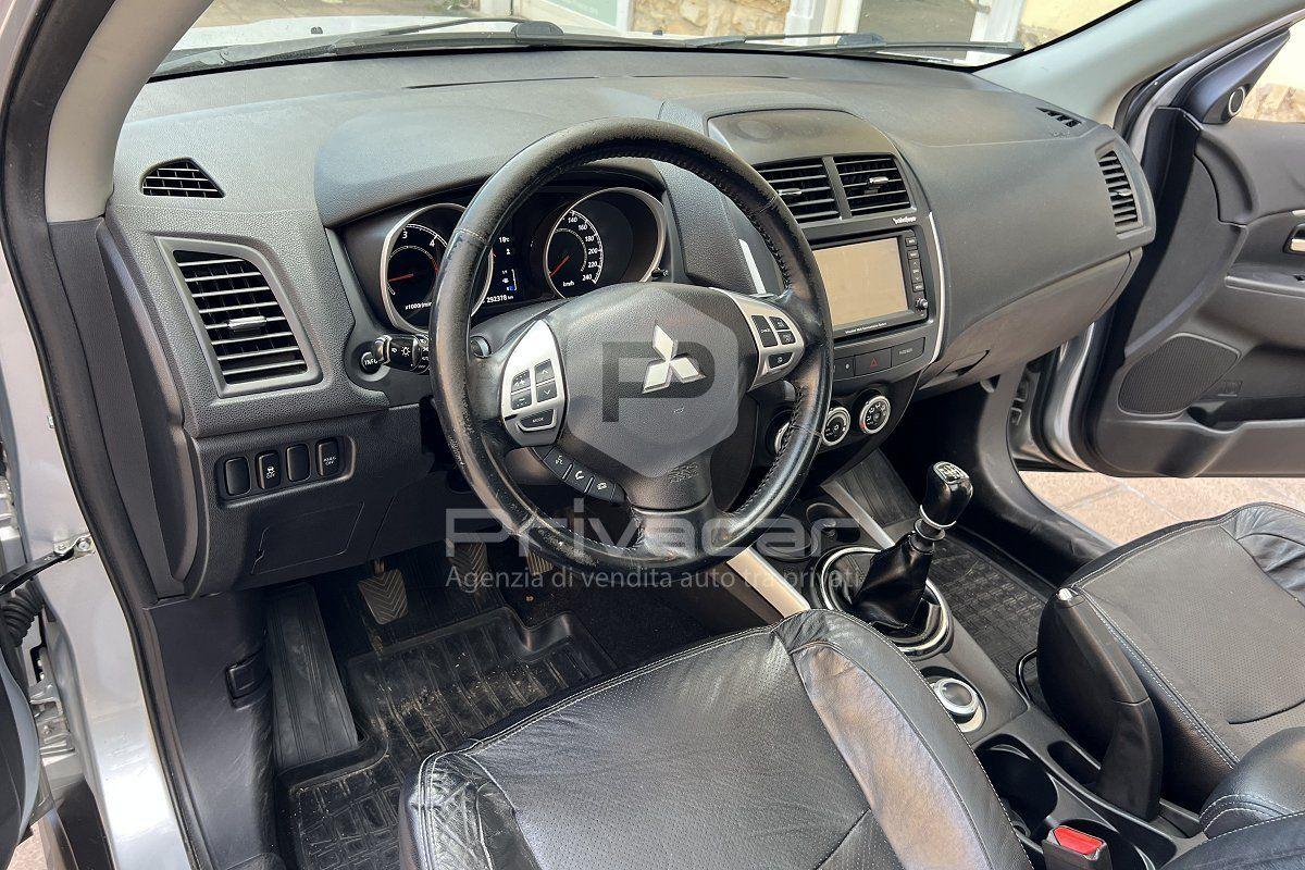 Mitsubishi ASX 2010 — photo 9