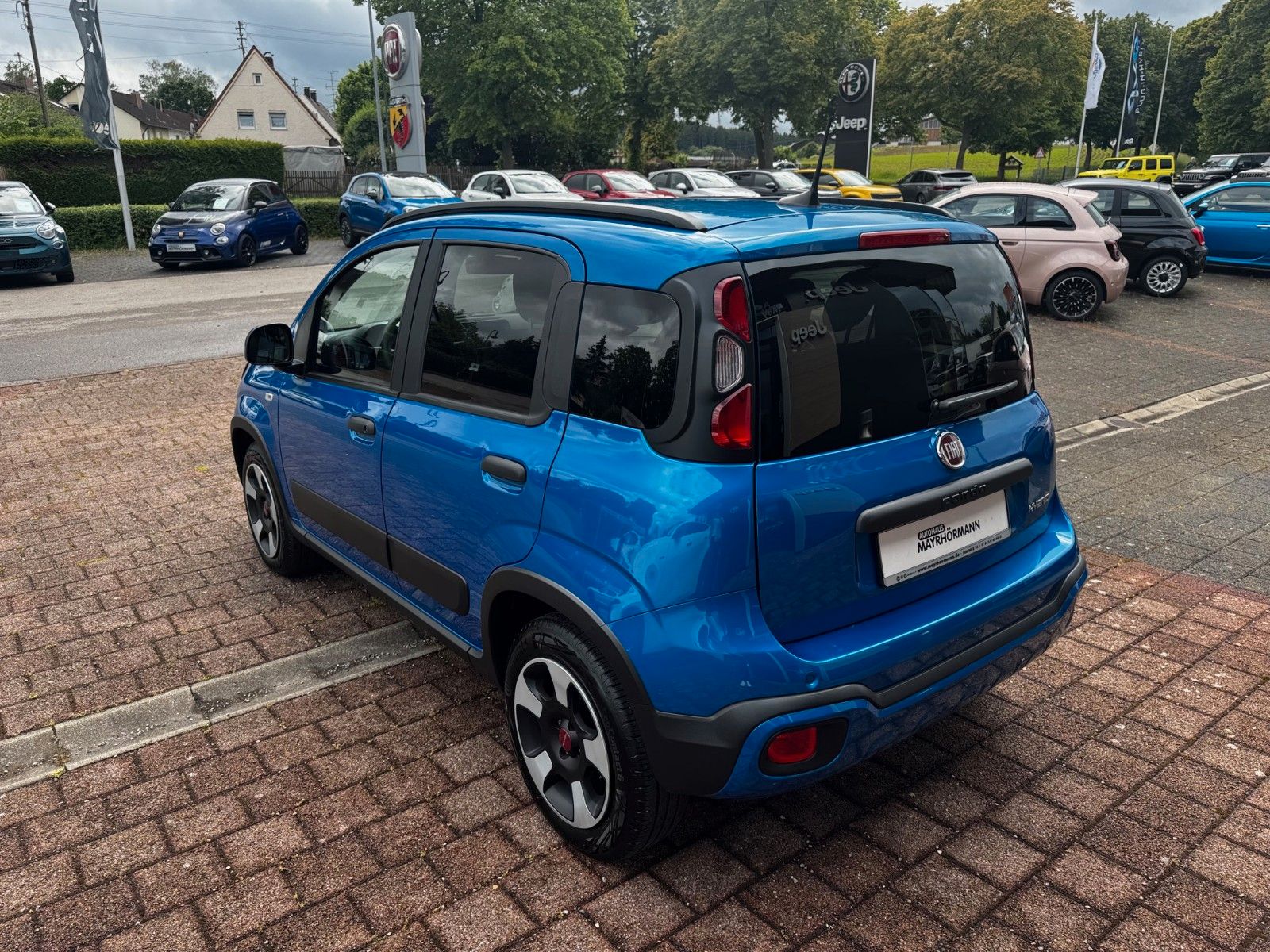 Fahrzeugabbildung Fiat Panda MY23 CROSS 1.0 GSE CARPLAY KLIMA
