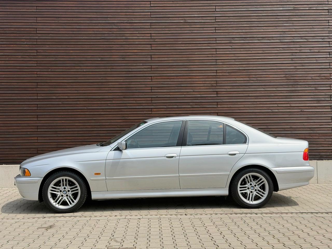 BMW 525i / Exclusive/ Jahreswagencharakter  HISTORIE