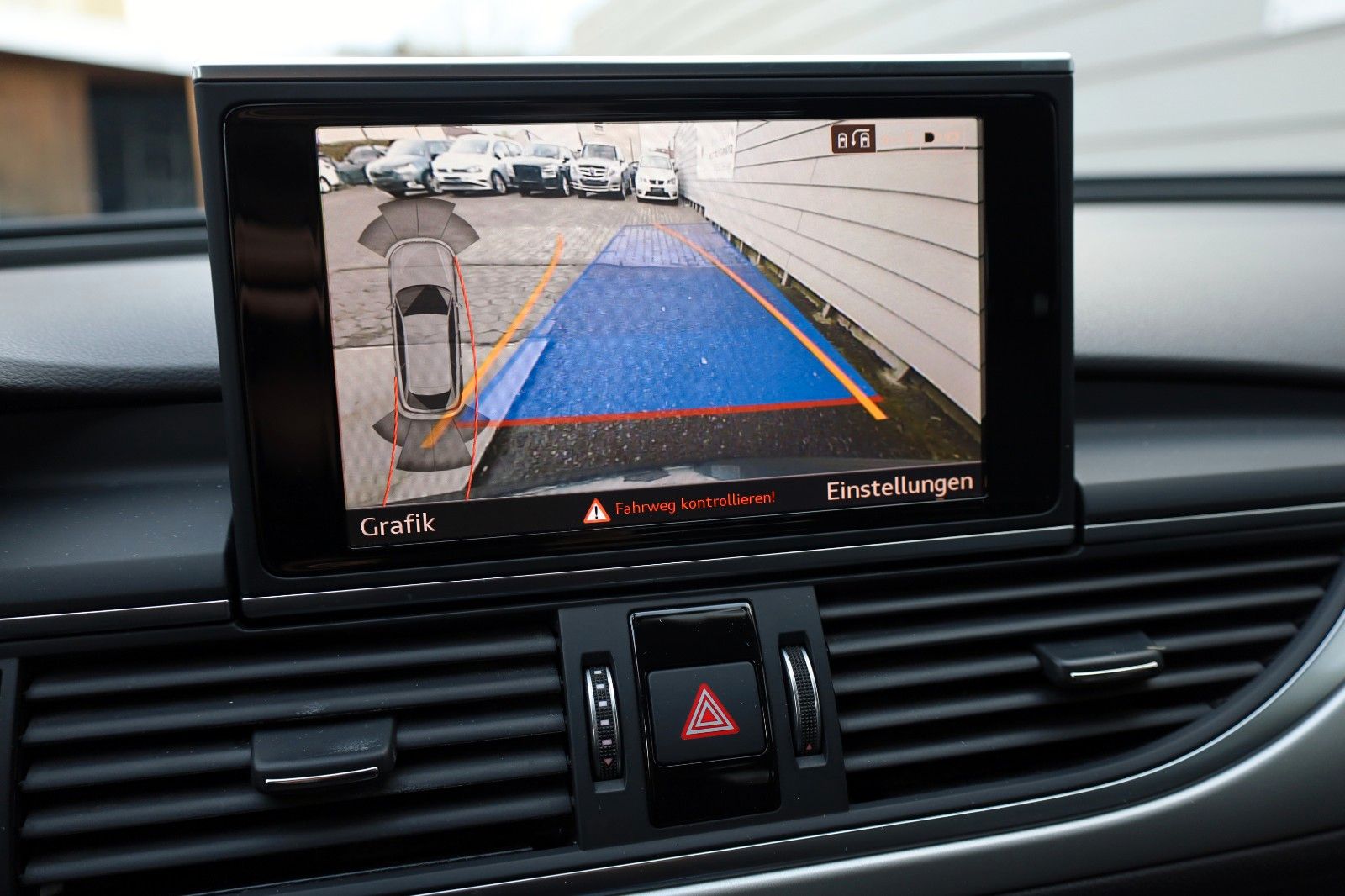 Fahrzeugabbildung Audi A6 Avant 3.0 TDI quattro Leder,Navi,Xenon,Kamera