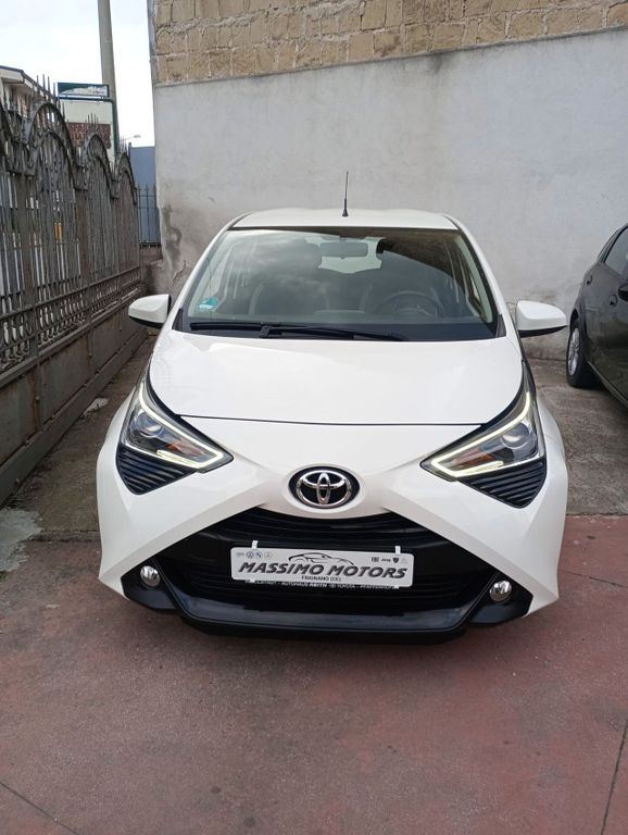 Image of Toyota Aygo (X)
