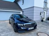 Mercedes-Benz E220d Vollleder/Standheizung/Sitzbelüftung/Navi - Mercedes E 220 Unfallwagen