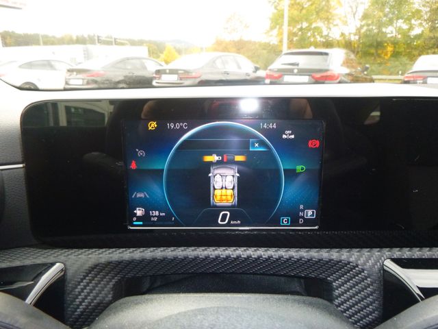 Fahrzeugabbildung Mercedes-Benz CLA 200 d Shooting Brake >AUT/NAVI/SHZ/PDC<