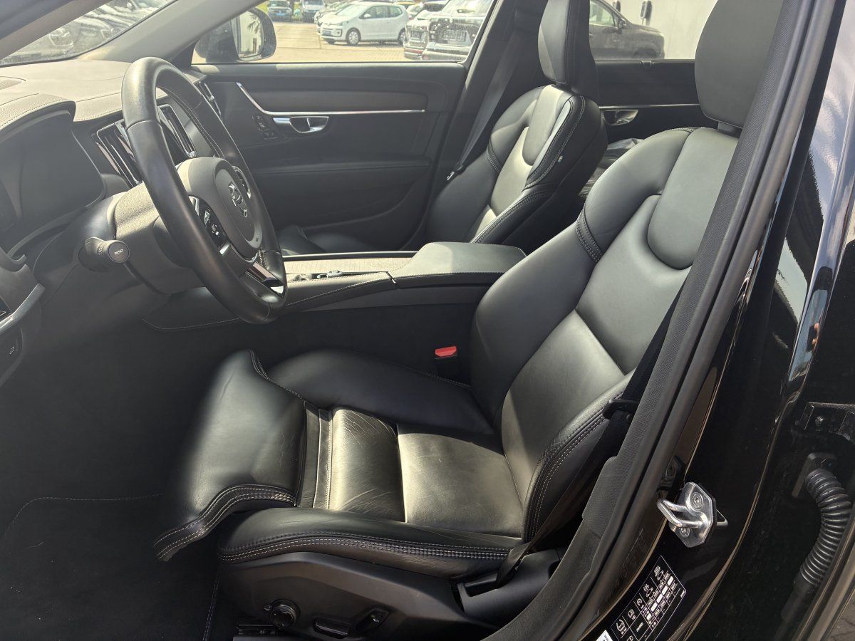 Volvo V90 Cross Country D4 AWD Pro  LED 360° NAVI AHK foto 9