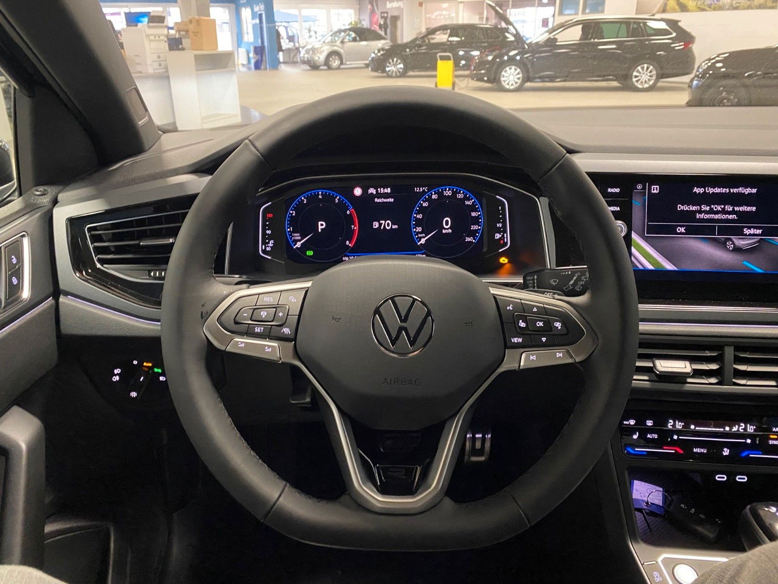 Fahrzeugabbildung Volkswagen Taigo 1.0 TSI DSG R-Line+MATRIX+iQ Light+ACC+App