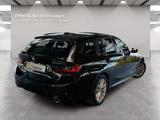 BMW 320d xDrive Touring M Sport AHK LiveCockpitProf - BMW 320 in Duisburg