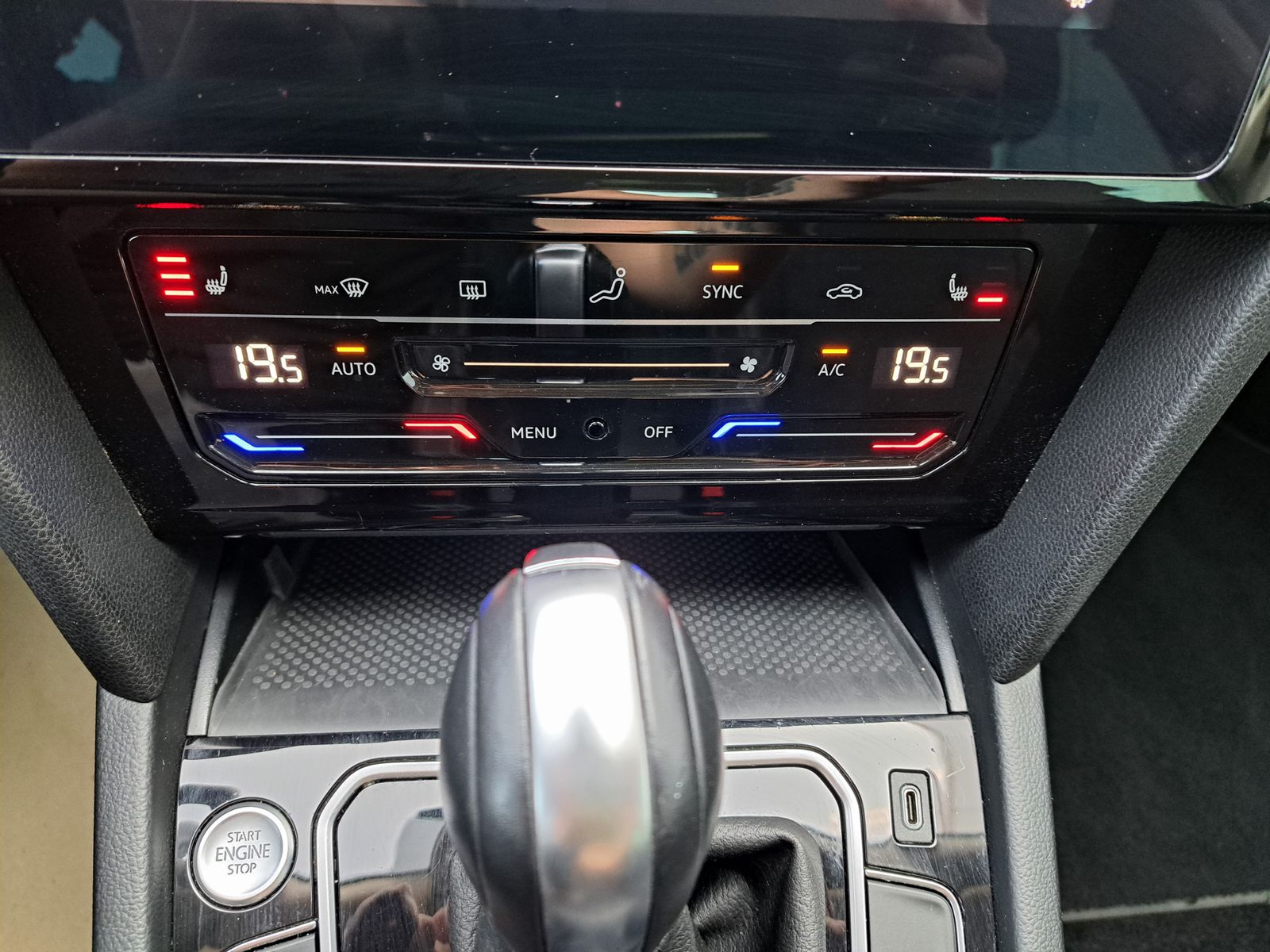 Fahrzeugabbildung Volkswagen Passat 2.0 TDI Elegance MATRIX AHK NAVI EL.HECKK