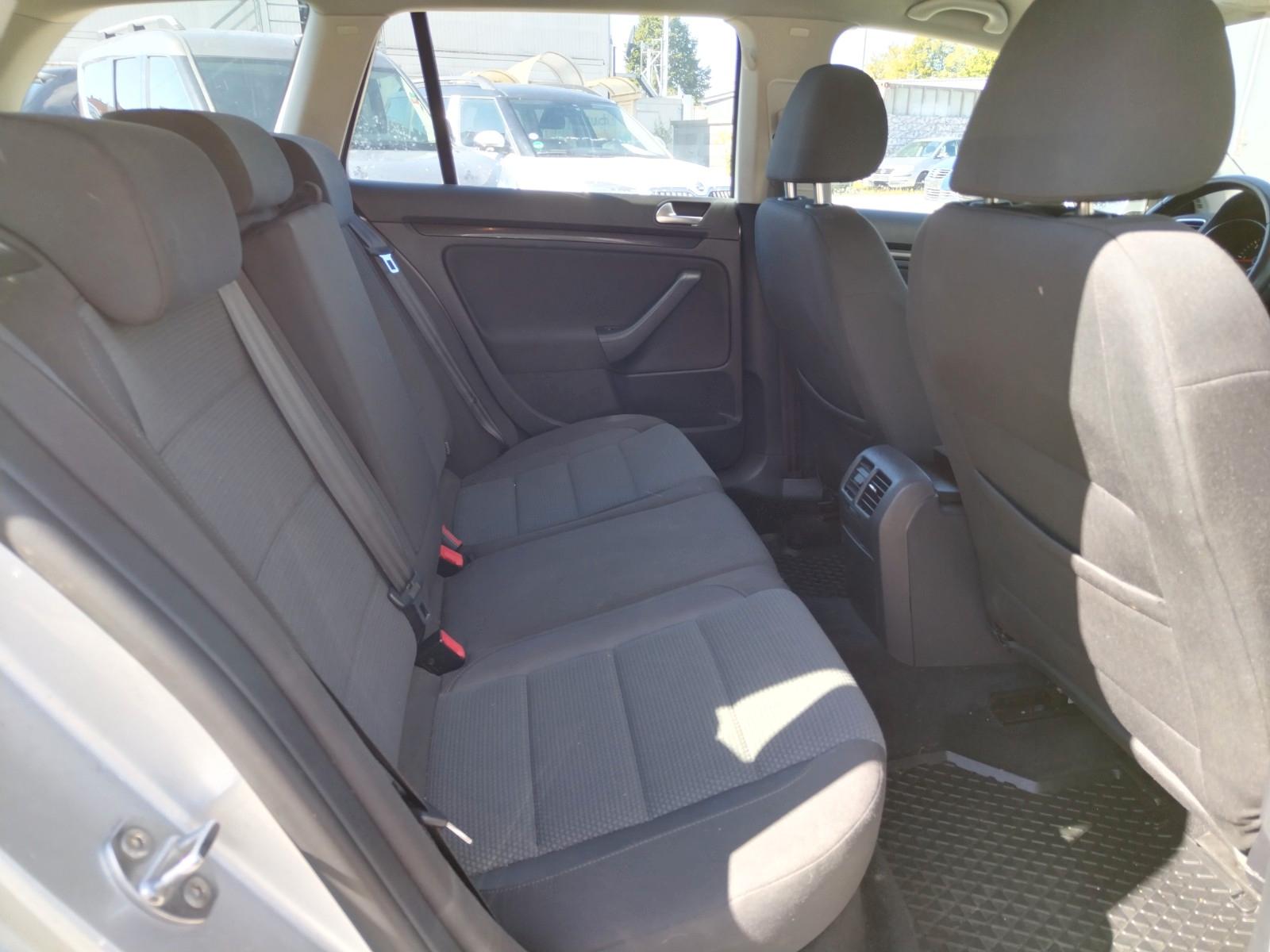 Volkswagen Golf 2011 — photo 14