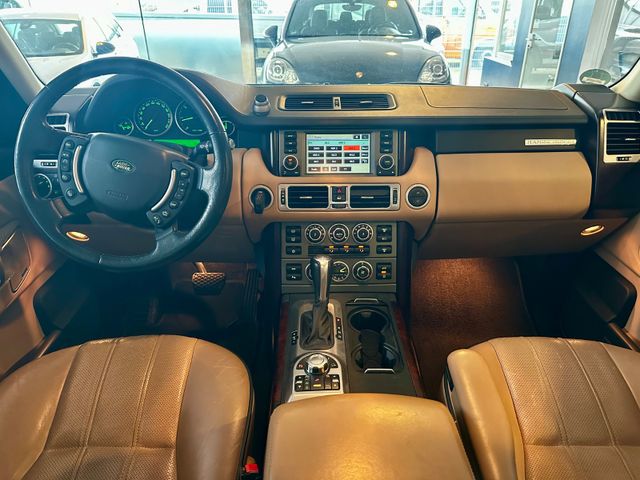 Fahrzeugabbildung Land Rover Range Rover V8 TD Vogue