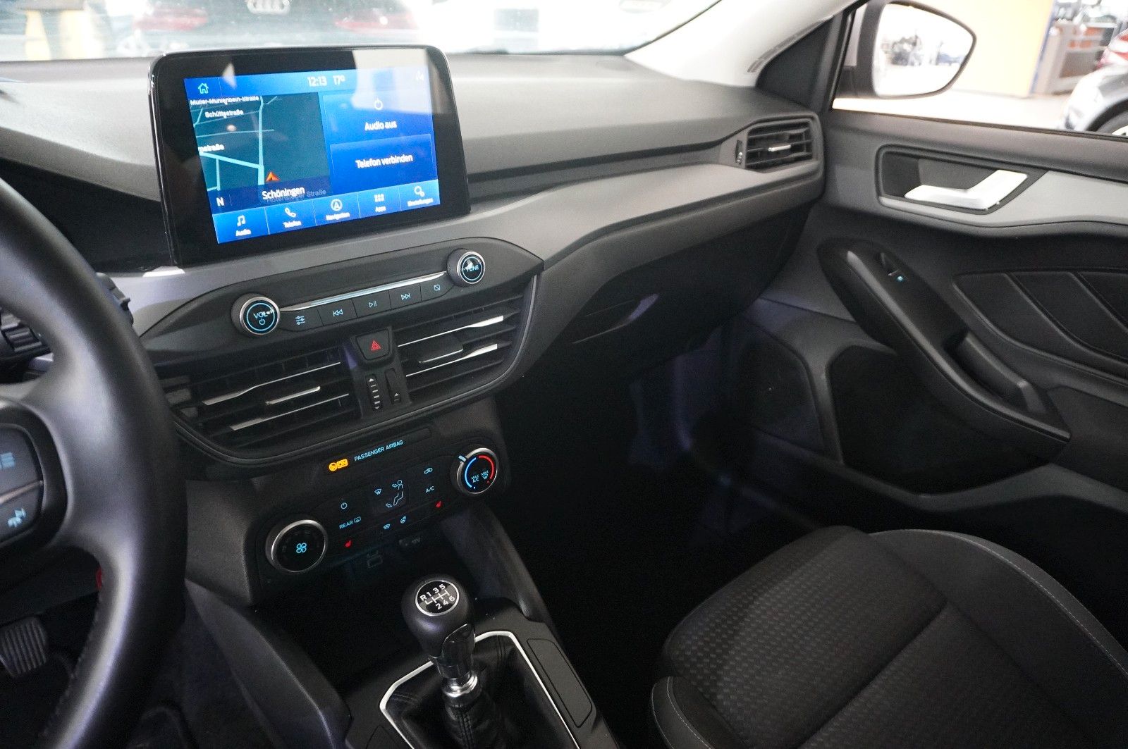 Fahrzeugabbildung Ford Focus Turnier 1.5D COOL & CONN. NAVI/LED/KAMERA