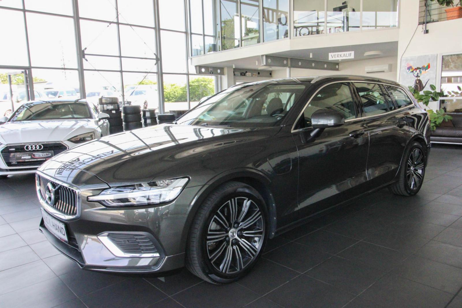 Volvo V60 AWD Recharge Core/LED/AHK/SHZ/Lenkradh
