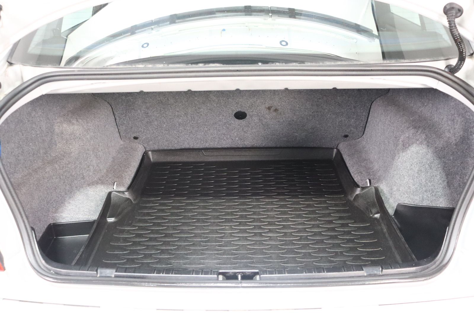 Fahrzeugabbildung BMW 318 i Automatik * SHZ * Xenon * HU/AU 03.27