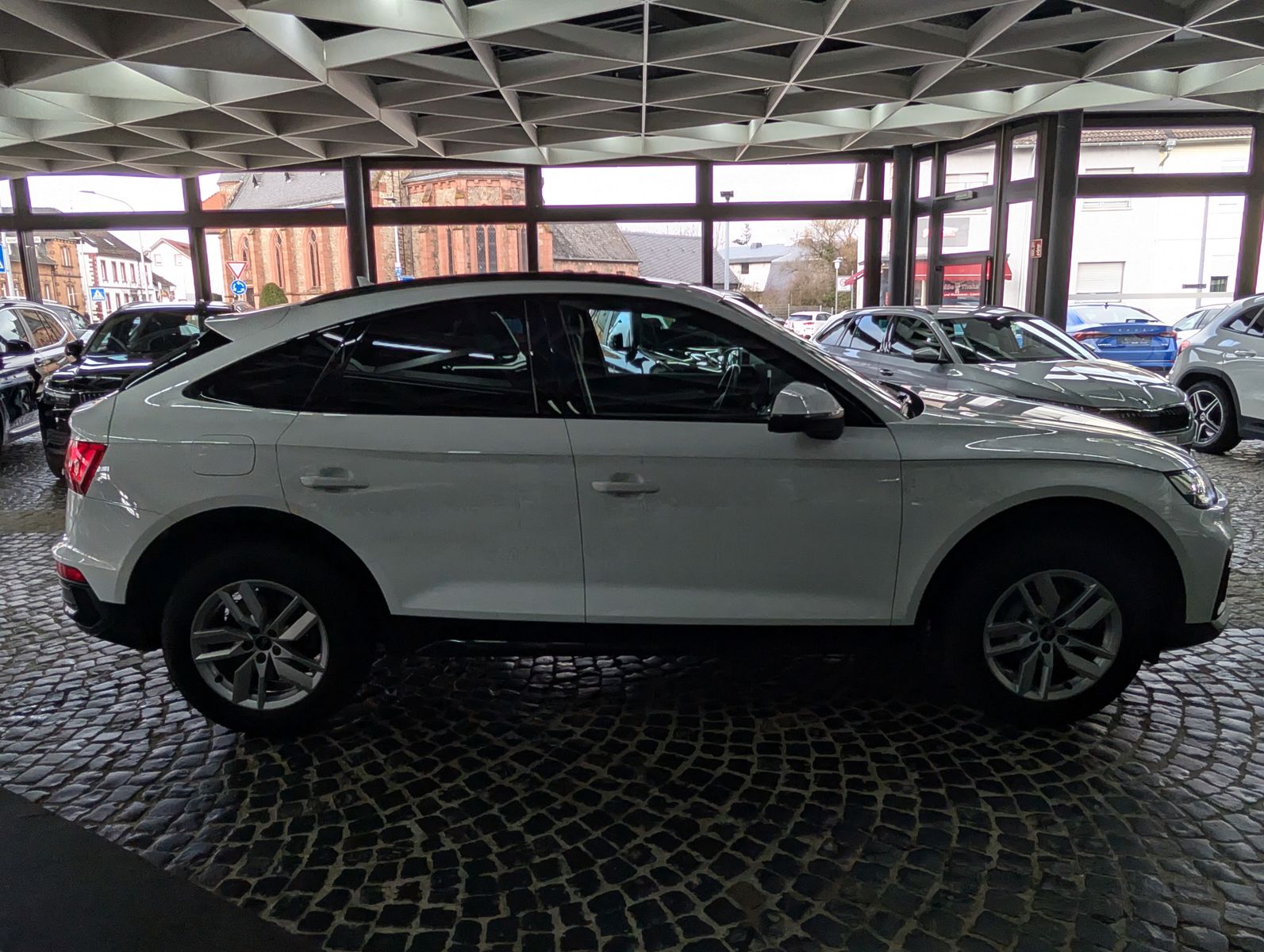 Fahrzeugabbildung Audi Q5 50 TFSIe quattro Sportback AHK MATRIX ACC APP