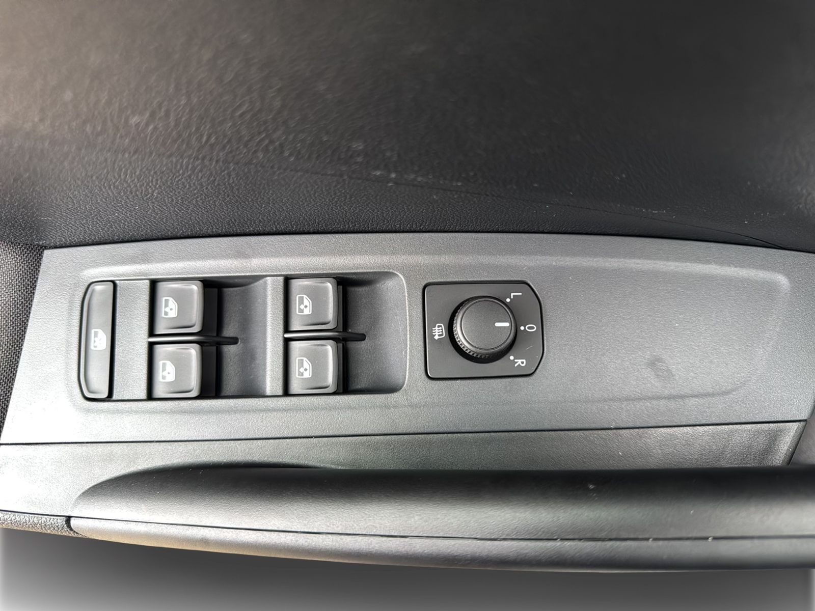 Fabia 1.0 TSI Selection, Vorbereitung AHK, LED,