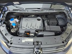 VW Touran Highline 2.0TDI 140PS 7Sitze Pano