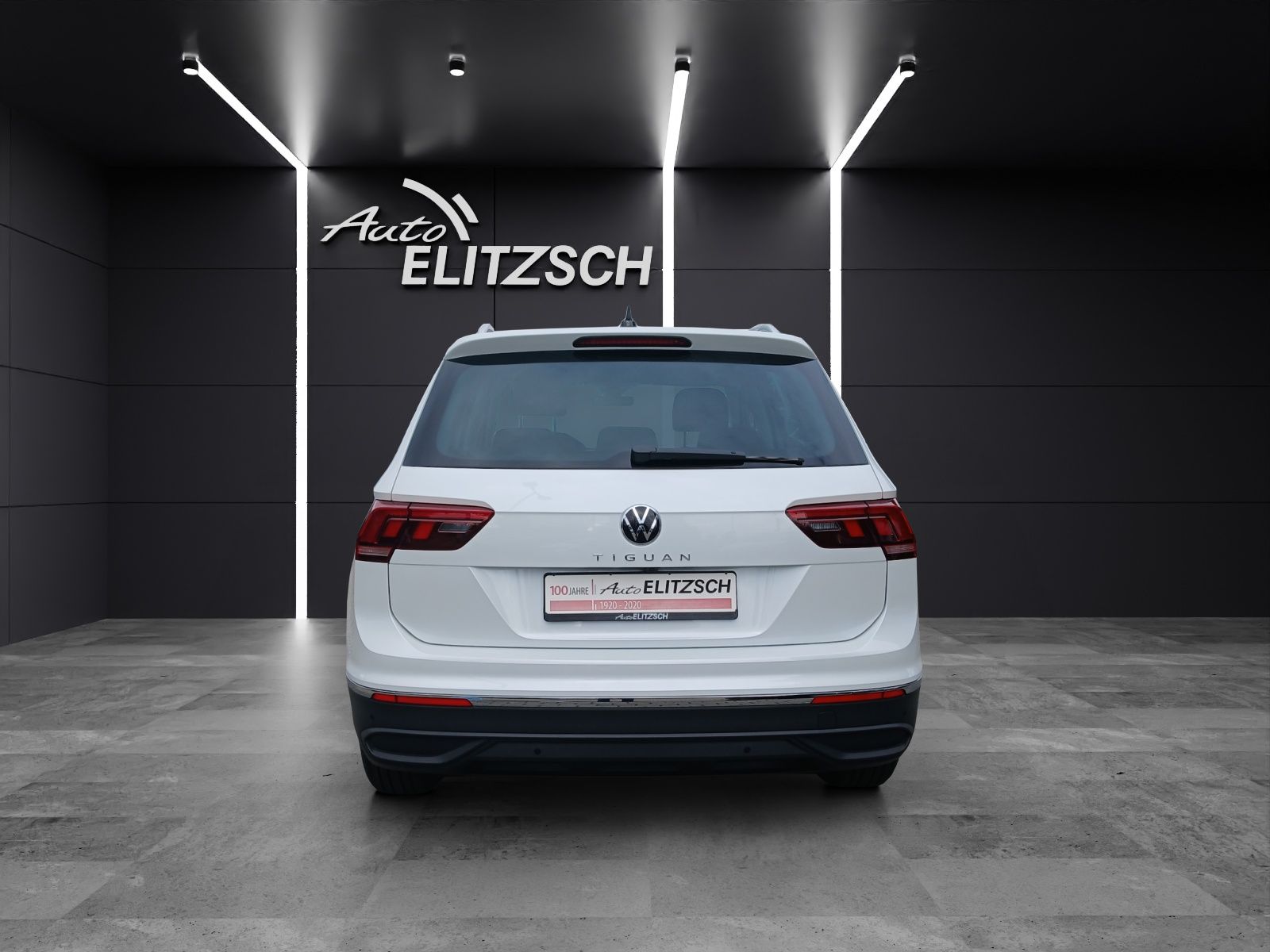 Fahrzeugabbildung Volkswagen Tiguan TSI Move DSG LED Navi ACC RFK SH LM