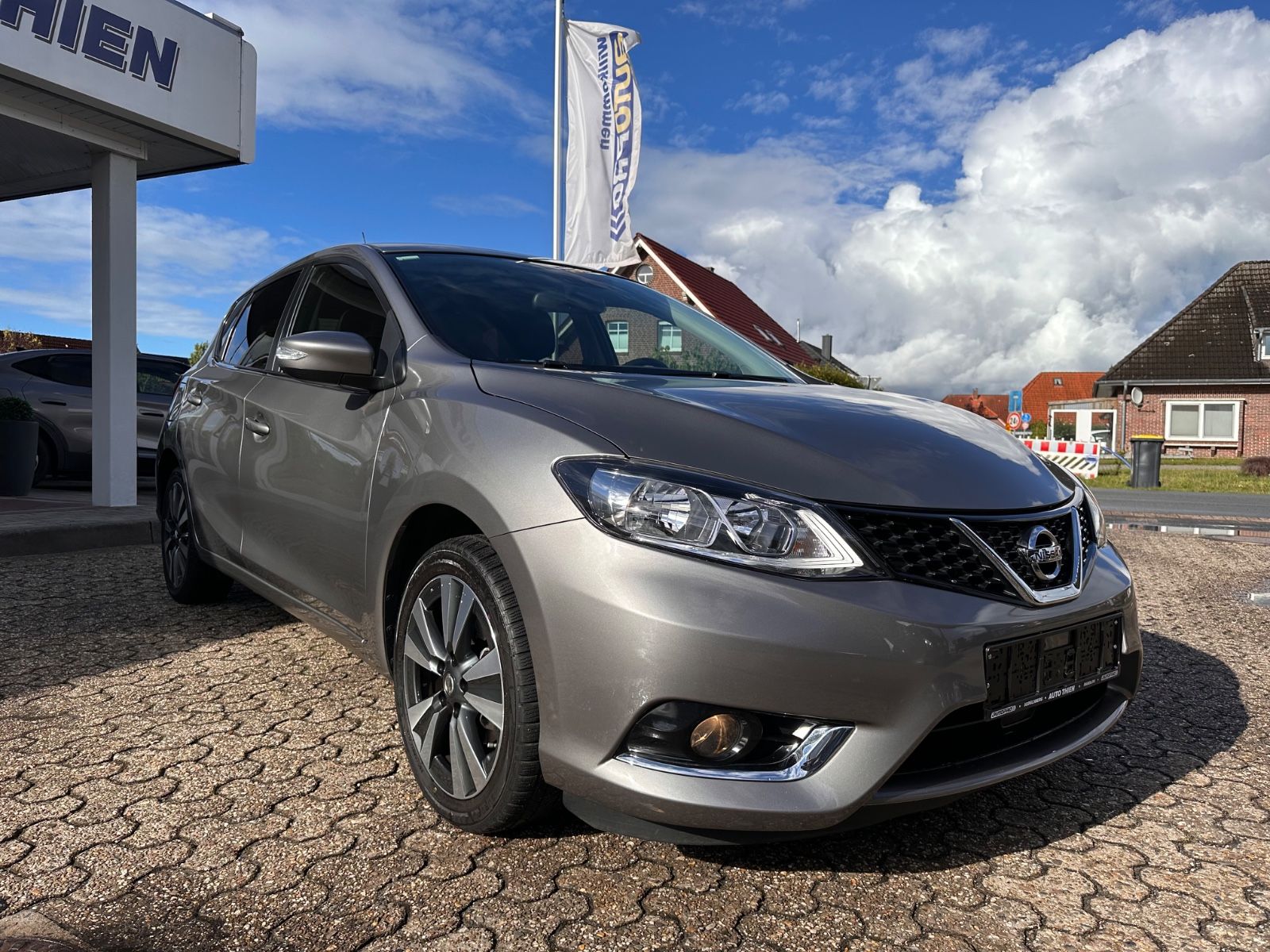 Fahrzeugabbildung Nissan Pulsar N-Connecta 1.2 DIG-T AHK/Kamera/GRA/SHZG