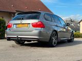 BMW E91 320i 3er Touring - BMW 320: 320i E91