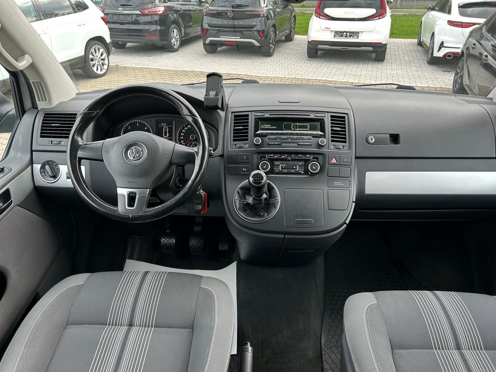 Fahrzeugabbildung Volkswagen T5 Multivan 2.0 TDI Match°Standheizung