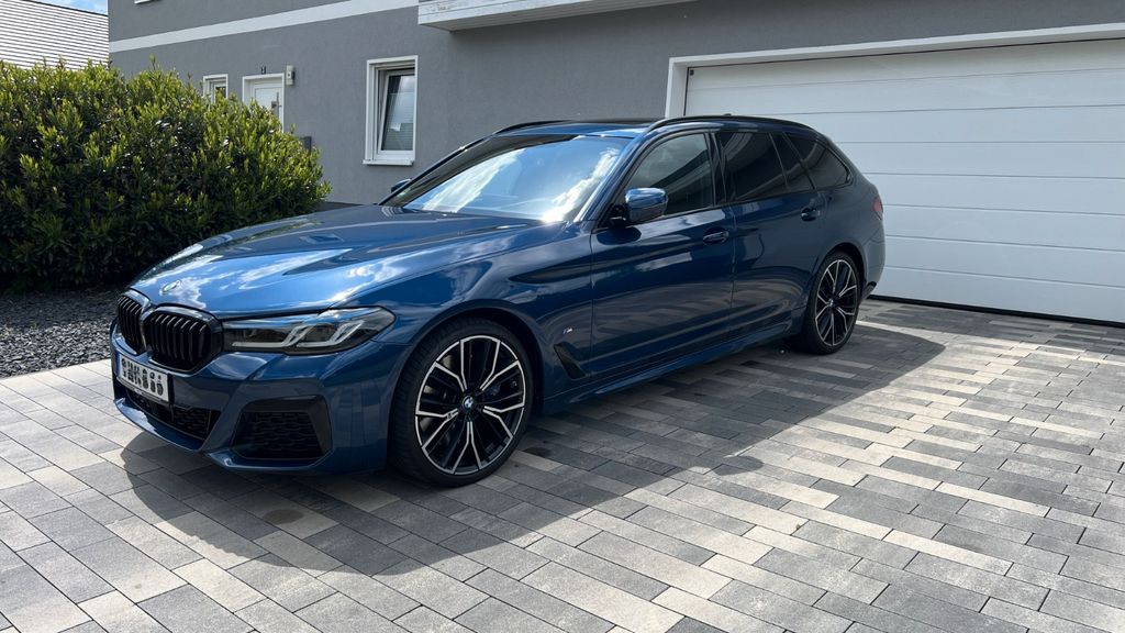 Image of BMW 540