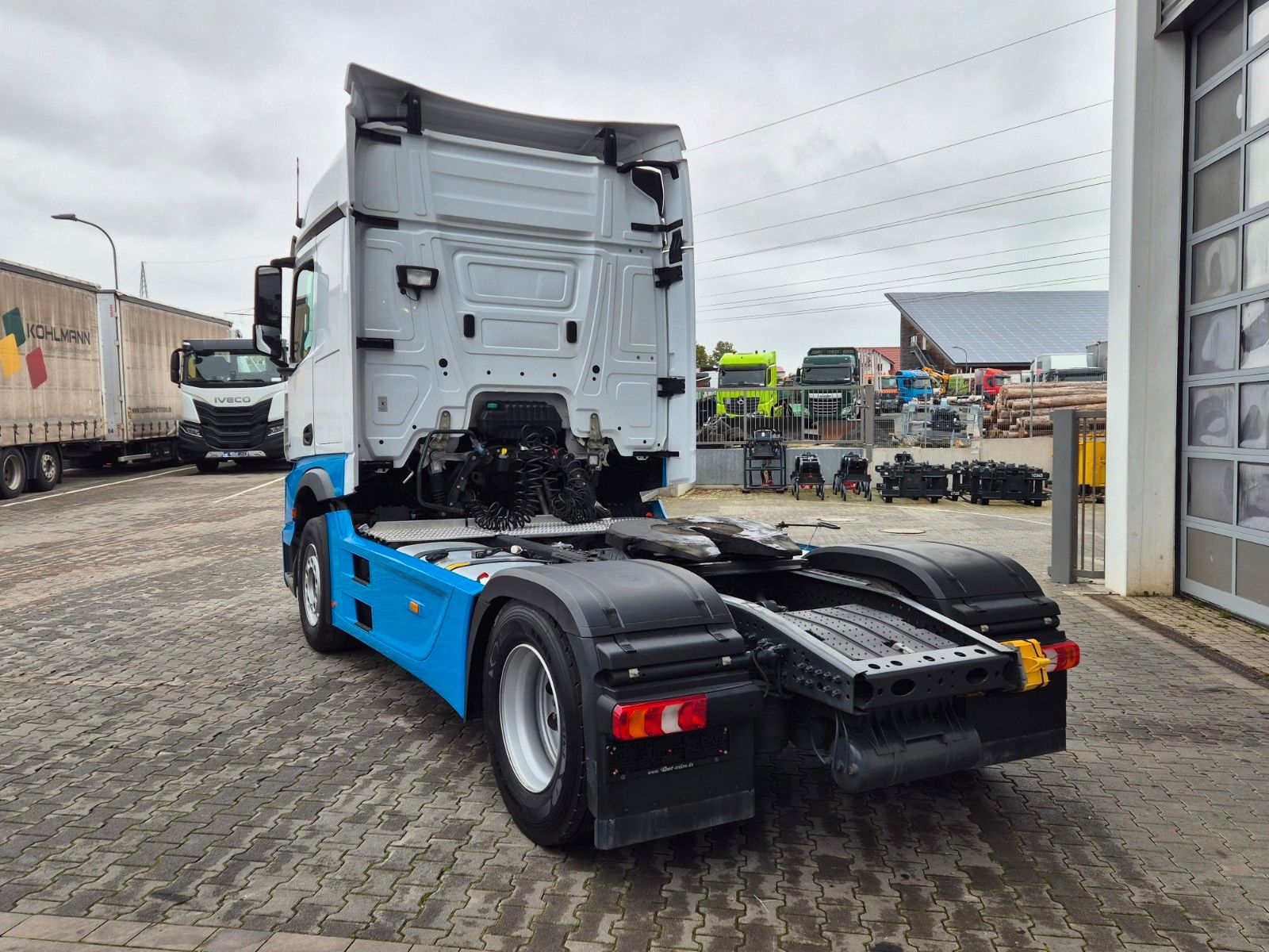 Fahrzeugabbildung Mercedes-Benz Actros 1845 LS Öl-Retarder Navi PPC 2x Bett