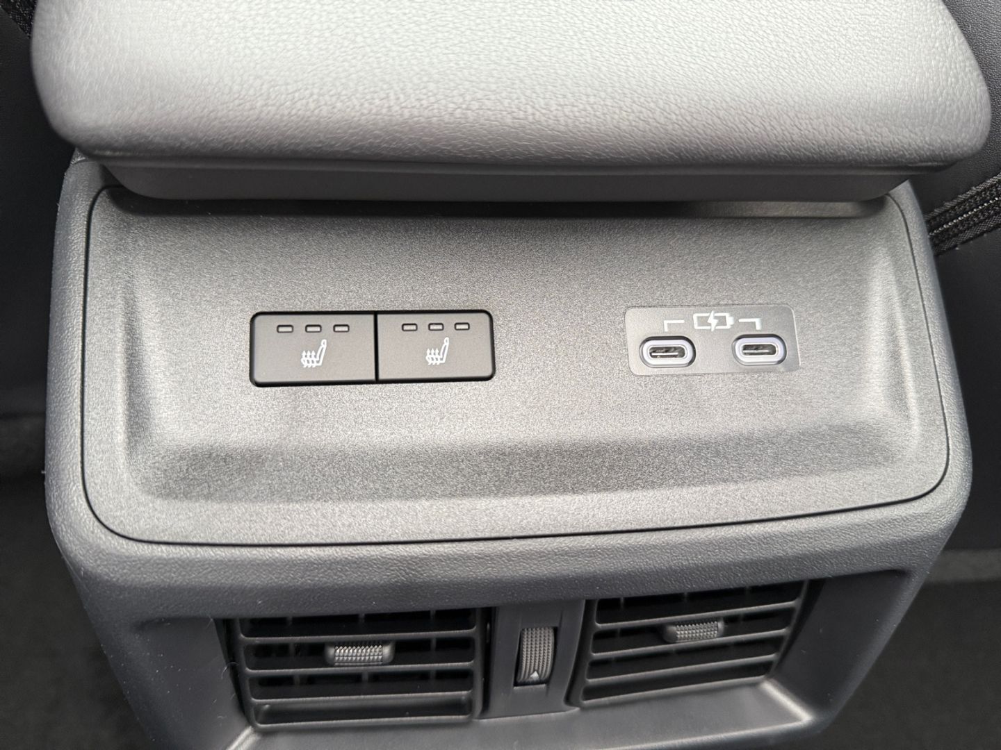 Toyota bZ4X - Bild 24