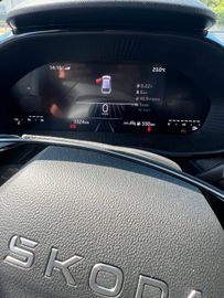 Skoda Fabia Tour 1,0 TSI SHZ KAMERA  LED