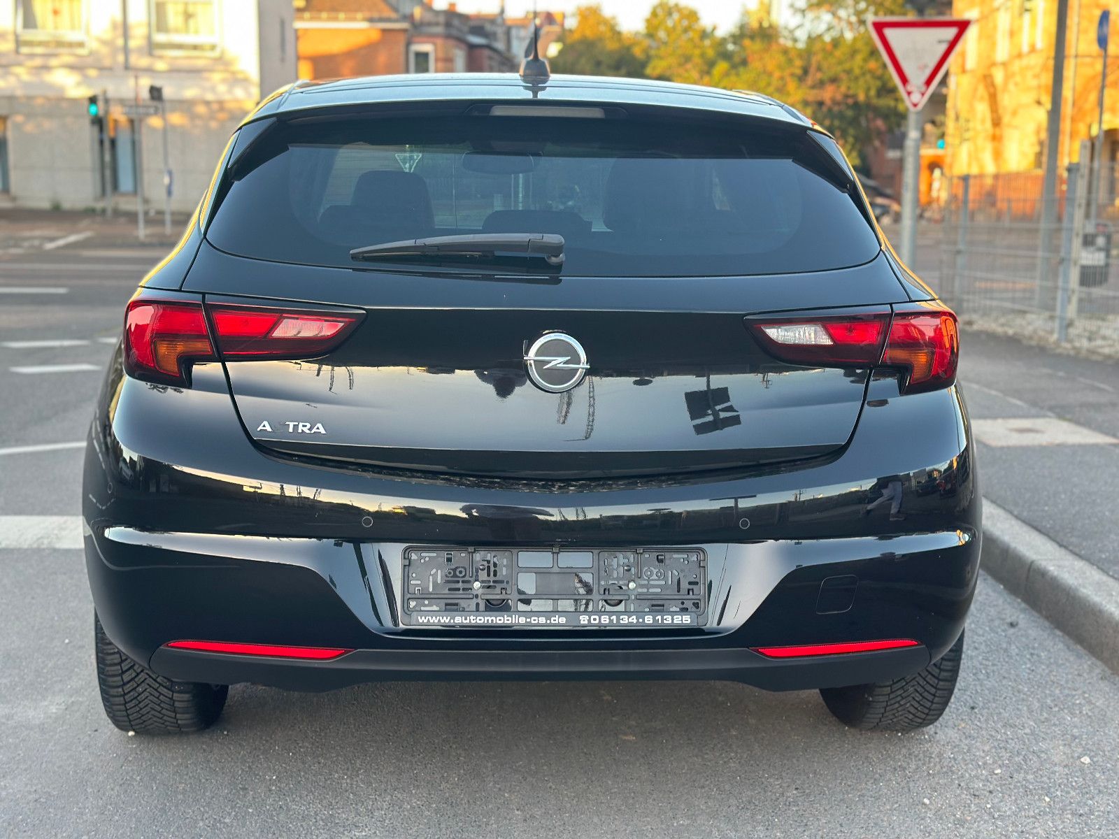 Fahrzeugabbildung Opel ASTRA K ELEGANCE*MOD.2022+LED+KAMERA+NAVI*