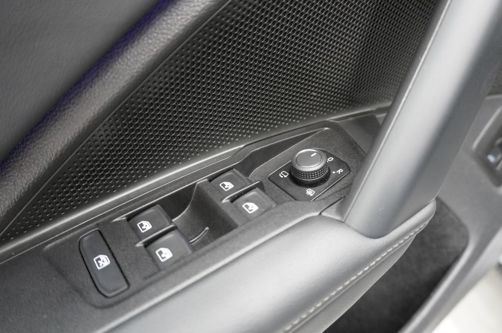Volkswagen Tiguan 2.0 TSi DSG 4M R-Line Matrix/360Kamera/Ha, миниатюра 24