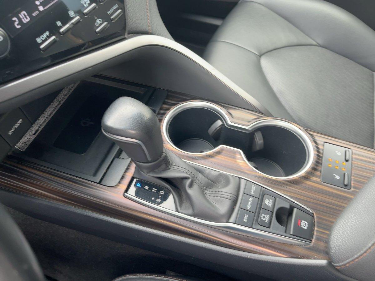 Toyota Camry 2.5 Hybrid Executive Navi*ACC*KAM*SHZ*DAB