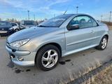 Peugeot 206 Cabriolet CC Platinum Aut. - Peugeot 206 mit Benzin-Antrieb: Cabrio, Automatik