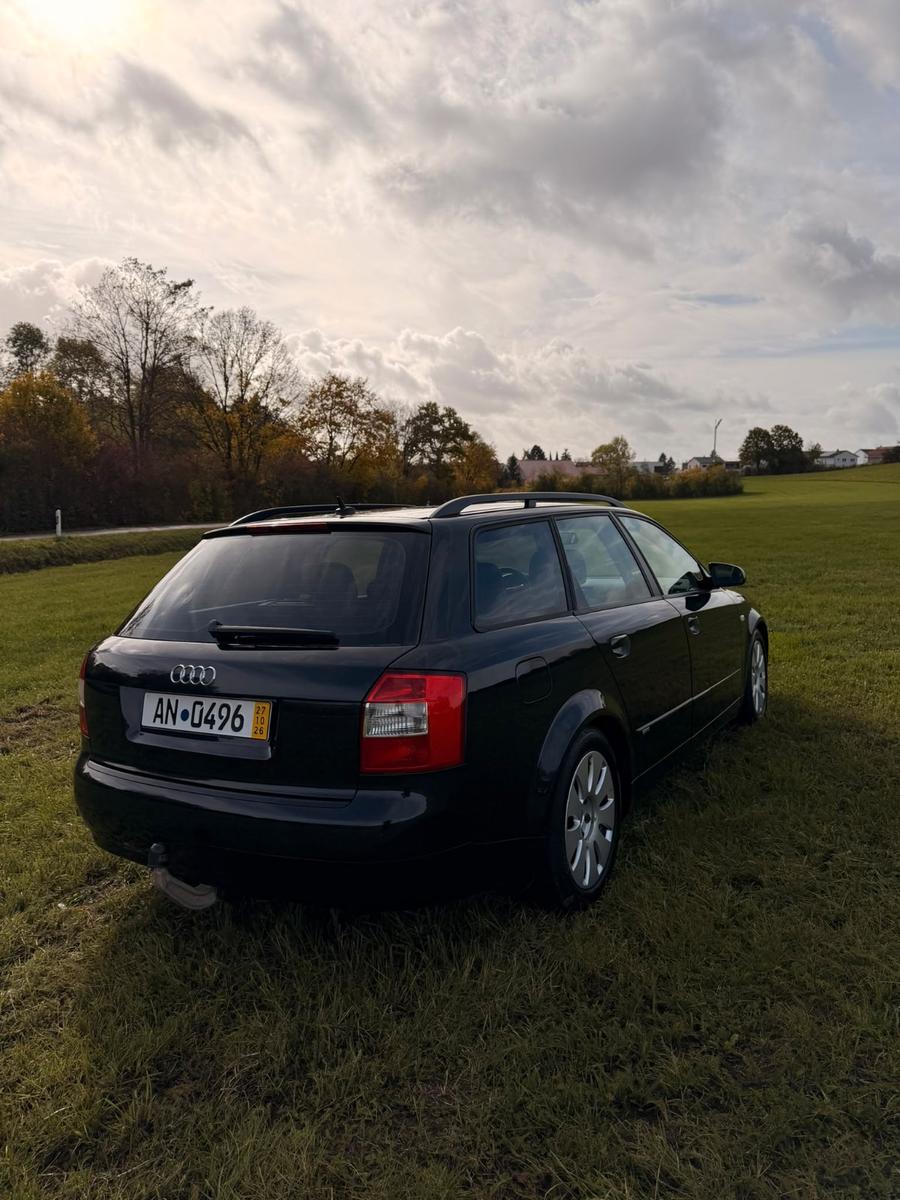 Audi A4 2004 — photo 7
