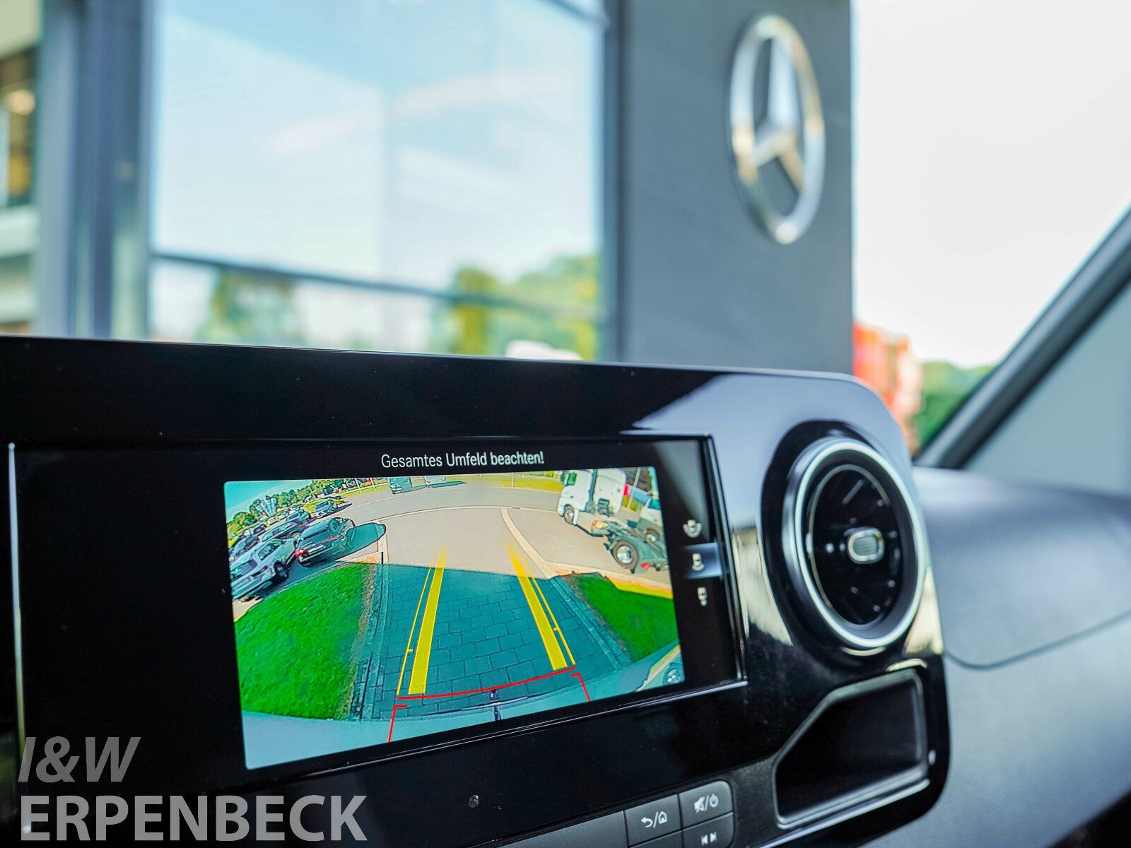 Fahrzeugabbildung HYMER / ERIBA / HYMERCAR Sprinter Hochdach Free S 600 AHK LED PAS Distr.