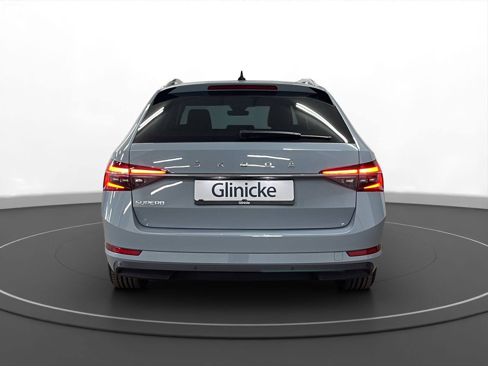 Skoda Superb Combi 2.0 TDI Style AHK LED LM 19" Navi 3 imagem 3