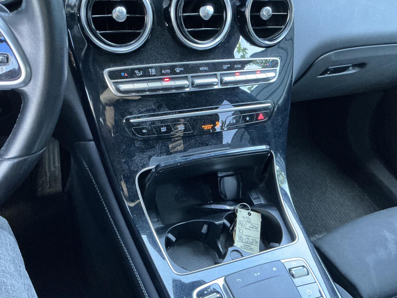 Mercedes-Benz GLC 220 d 4Matic Navi Spurassist. ACC LED SHZ
